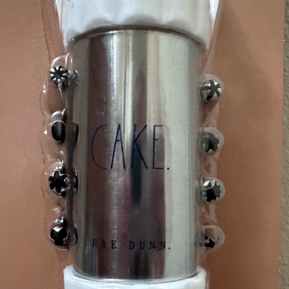 Rae Dunn Icing Kit Set - Picture 2 of 5